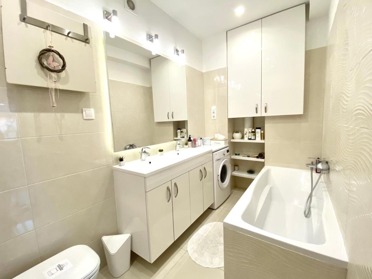 Budapest Hideout In Style With Free Parking - Luxury Apartment Exteriér fotografie